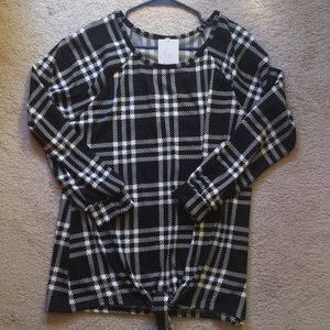 Black & white plaid tie front top